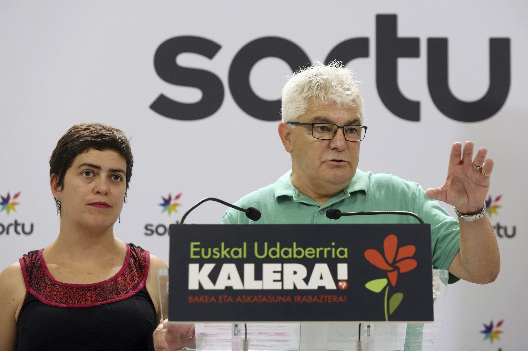 Oihana Garmendia y Antton Lopez 'Kubati', esta mañana. (Foto: EFE) Oihana Garmendia y Antton Lopez 'Kubati', esta mañana. (Foto: EFE)