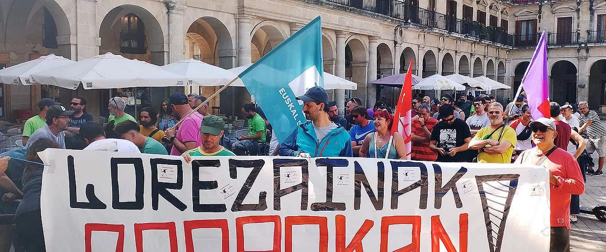 Gasteizko lorazainek urte erdia bete dute greban huelga