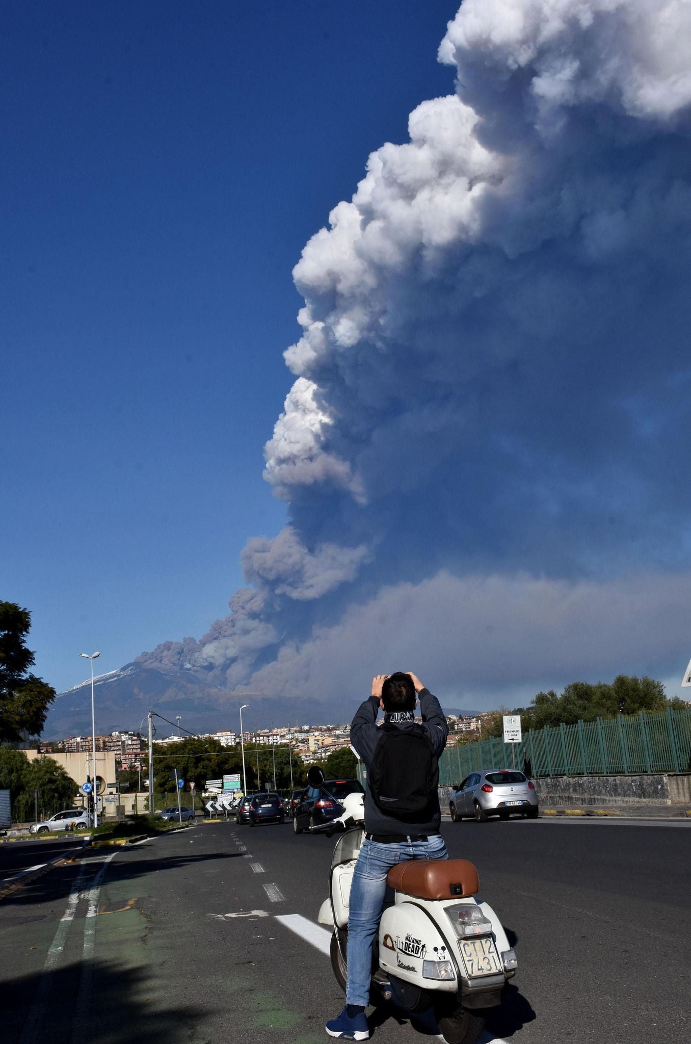 La erupción del Etna ha provocado varios terremotos.