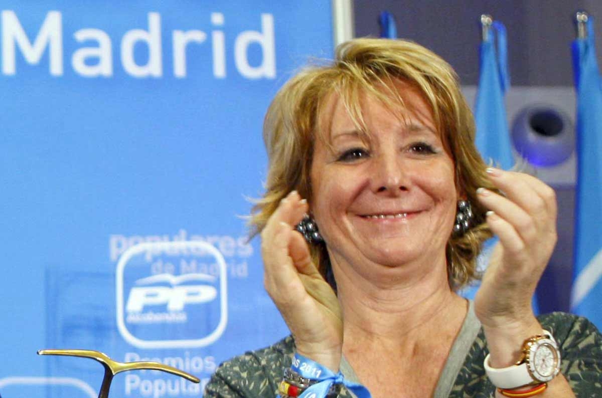 <img style="float:left;margin:5px;" src="http://10.126.2.21/media/images/2012/05/22/659695/659695_esperanza_agirre_thumbnail.jpg"/><br/><strong>esperanza aguirre efe artxiboa</strong>