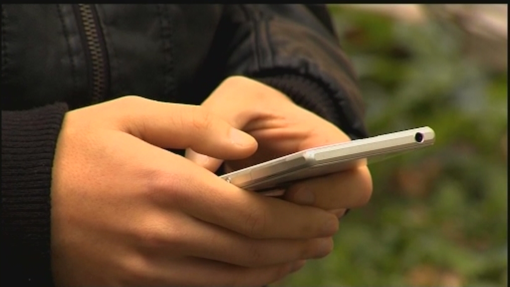 El "child grooming" consiste en intentar el acercamiento con menores por las redes sociales.