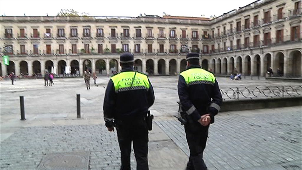 Policías locales de Vitoria-Gasteiz. Imagen de archivo de EITB.