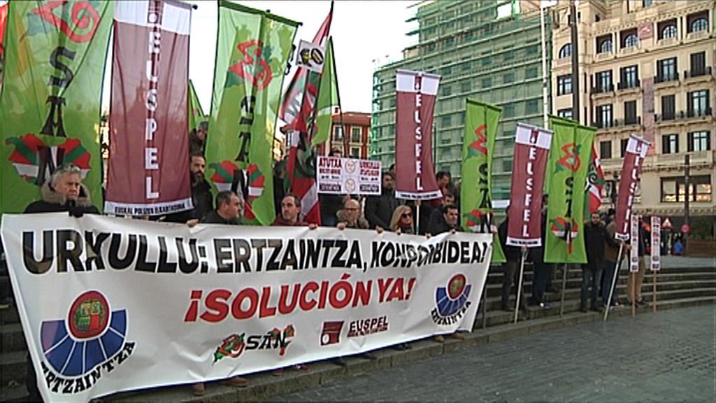 ERTZAINTZA PROTESTA EITB 
