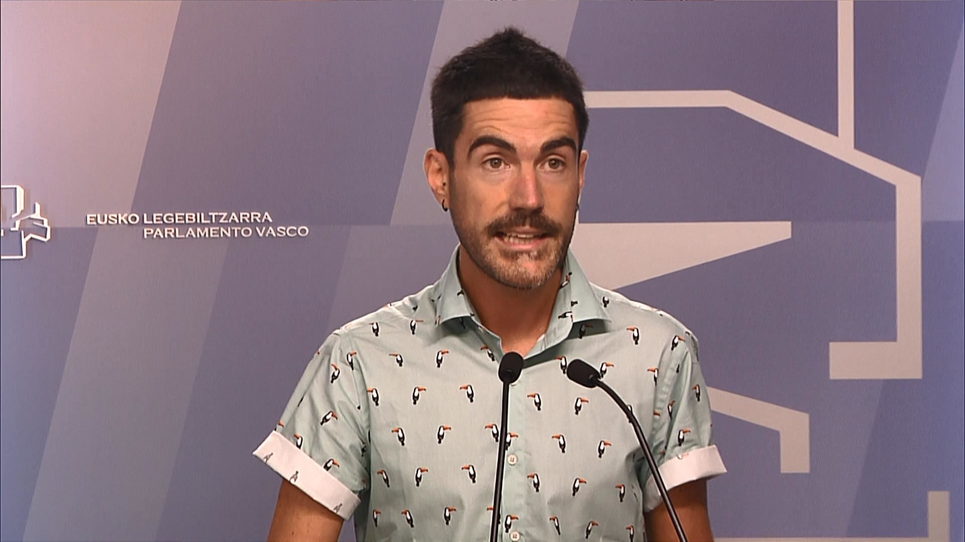 Arrese, artxiboko argazki batean.