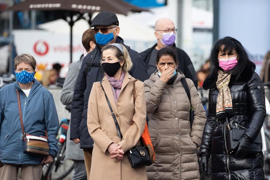 BERLIN MUSUKOAK MASCARILLAS EFE
