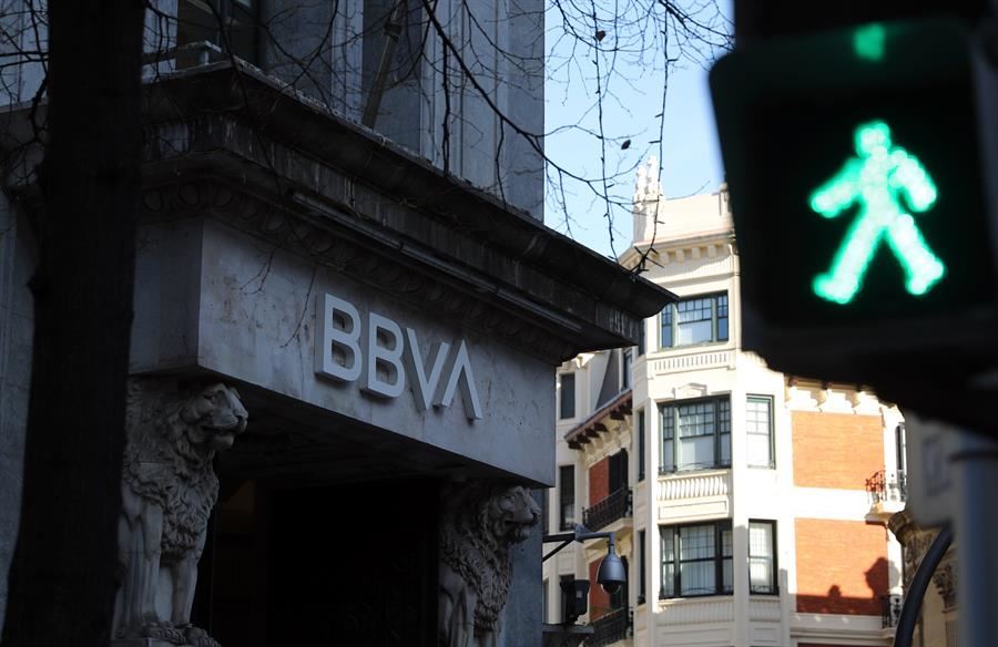 Una oficina de BBVA en una foto de archivo de EFE.