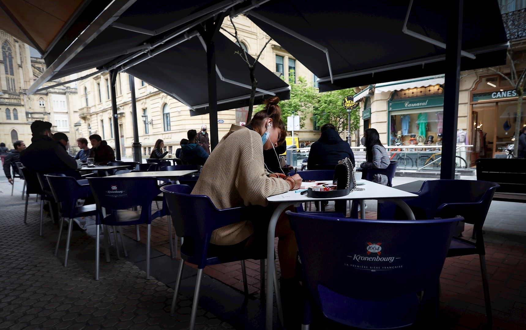 Un bar en Donostia-San Sebastián. Foto de archivo: EFE