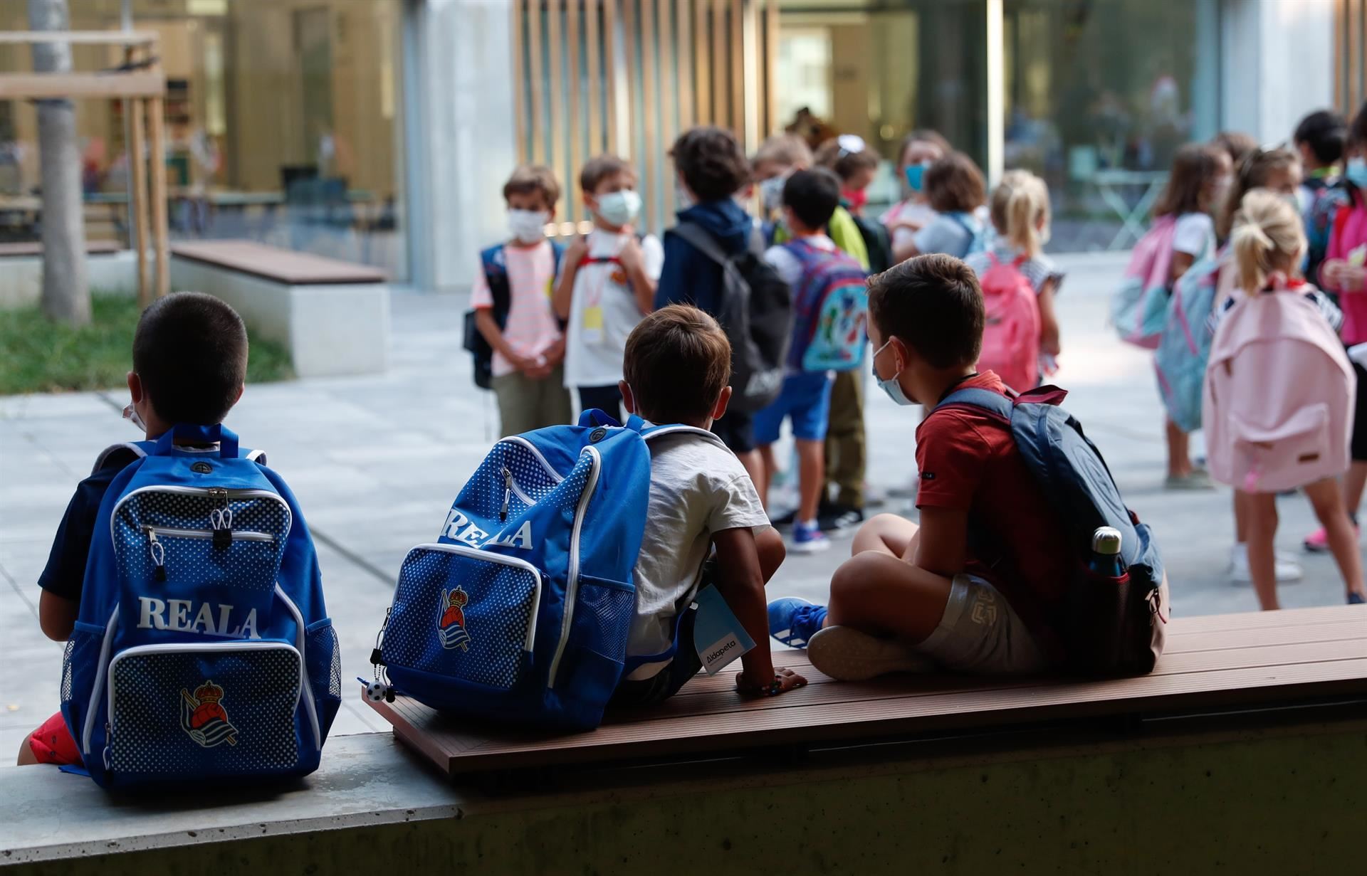 niños haurrak colegio ikastetxea donostia san sebastian comienzo curso ikasturte hasiera