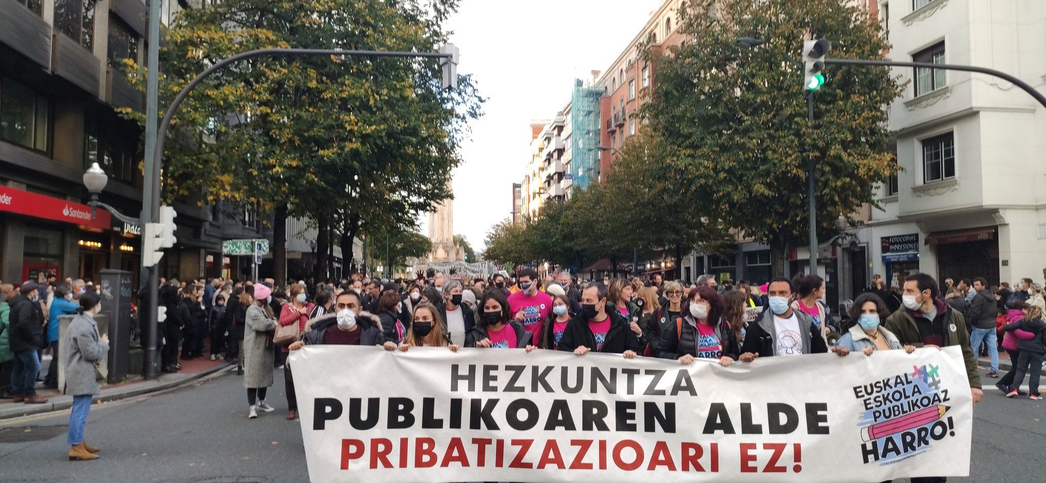 EUSKAL ESKOLA PUBLIKOAZ HARRO MANIFESTAZIOA bilbo STEILAS
