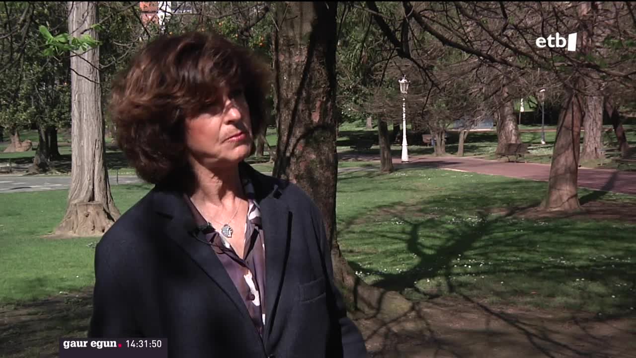 Covid-19 gaitzari buruz ezer gutxi ez zekiten garaian egokitu zitzaion Nekane Murga Osasun sailburu ohiari pandemiaren inguruko erabakiak hartzea. Orduan bizitakoak ekarri ditu gogora, osasun larrialdia ezarri zela bi urte bete direnean.