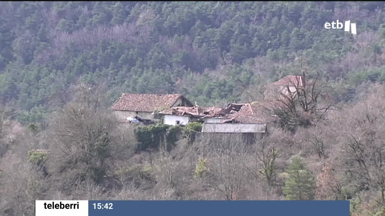 Los pueblos que están a la venta son Etxaide, Zai y Beltzunegi, y su precio es de 3 millones de euros, 1,6 millones de euros y 600 000 euros, respectivamente. Están deshabitados, y aunque la mayoría de los edificios están en ruina, hay construcciones con importante valor arquitectónico.