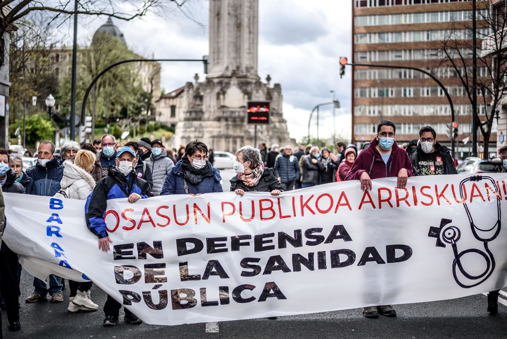 Manifestación en Bilbao en defensa de la sanidad pública. Foto: EFE