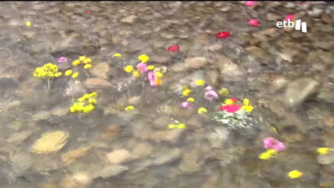 Homenaje a los gitanos ucranianos. Imagen obtenida de un vídeo de EITB Media.