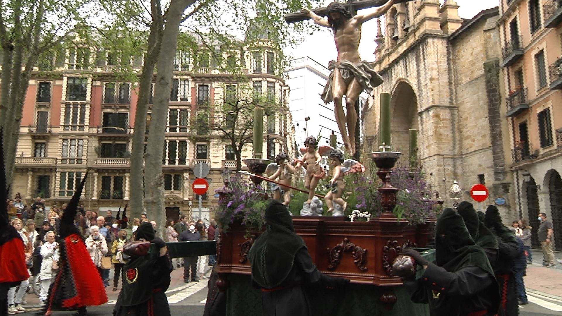 Prozesioa Bilbon. EITB Mediaren bideo batetik ateratako irudia.