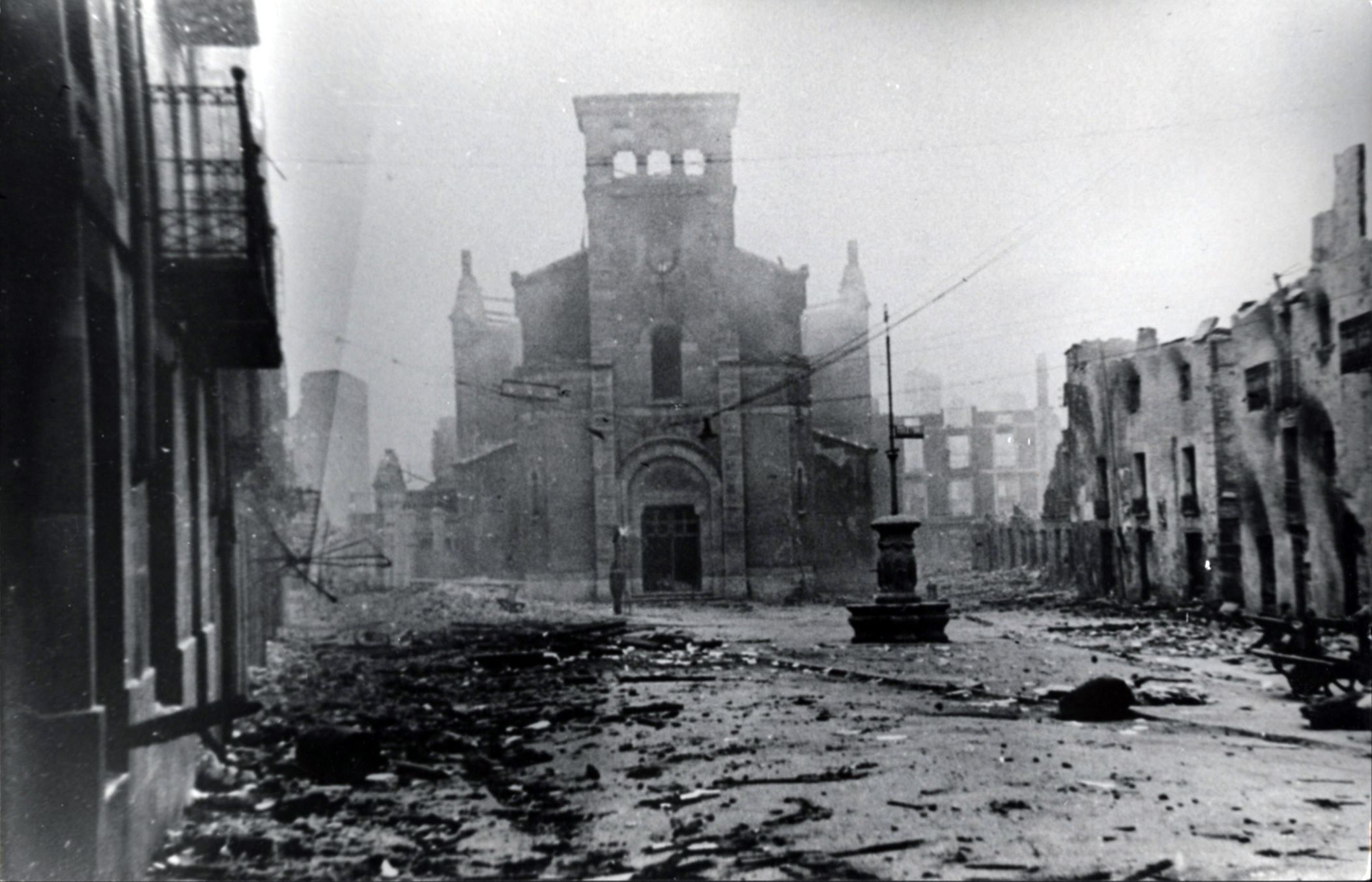 gernika-bonbardaketa-museo-paz bombardeo fotos antiguas antzinako argazkiak