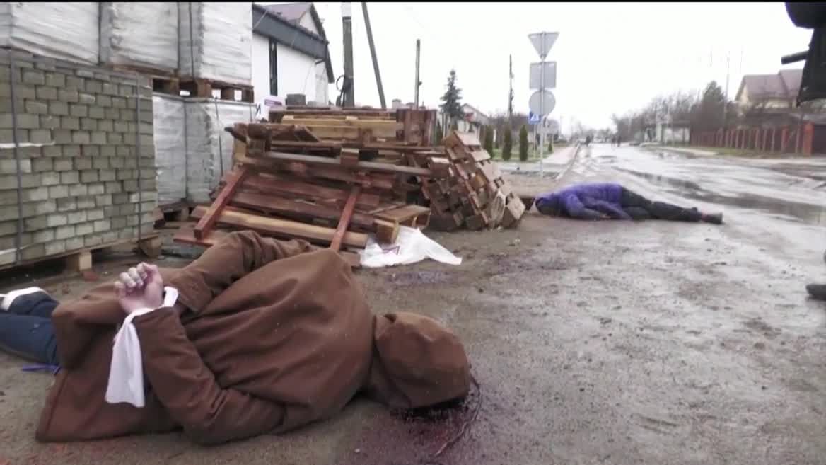 Hildakoak Ukrainan. Agentzietako bideo batetik ateratako irudia.