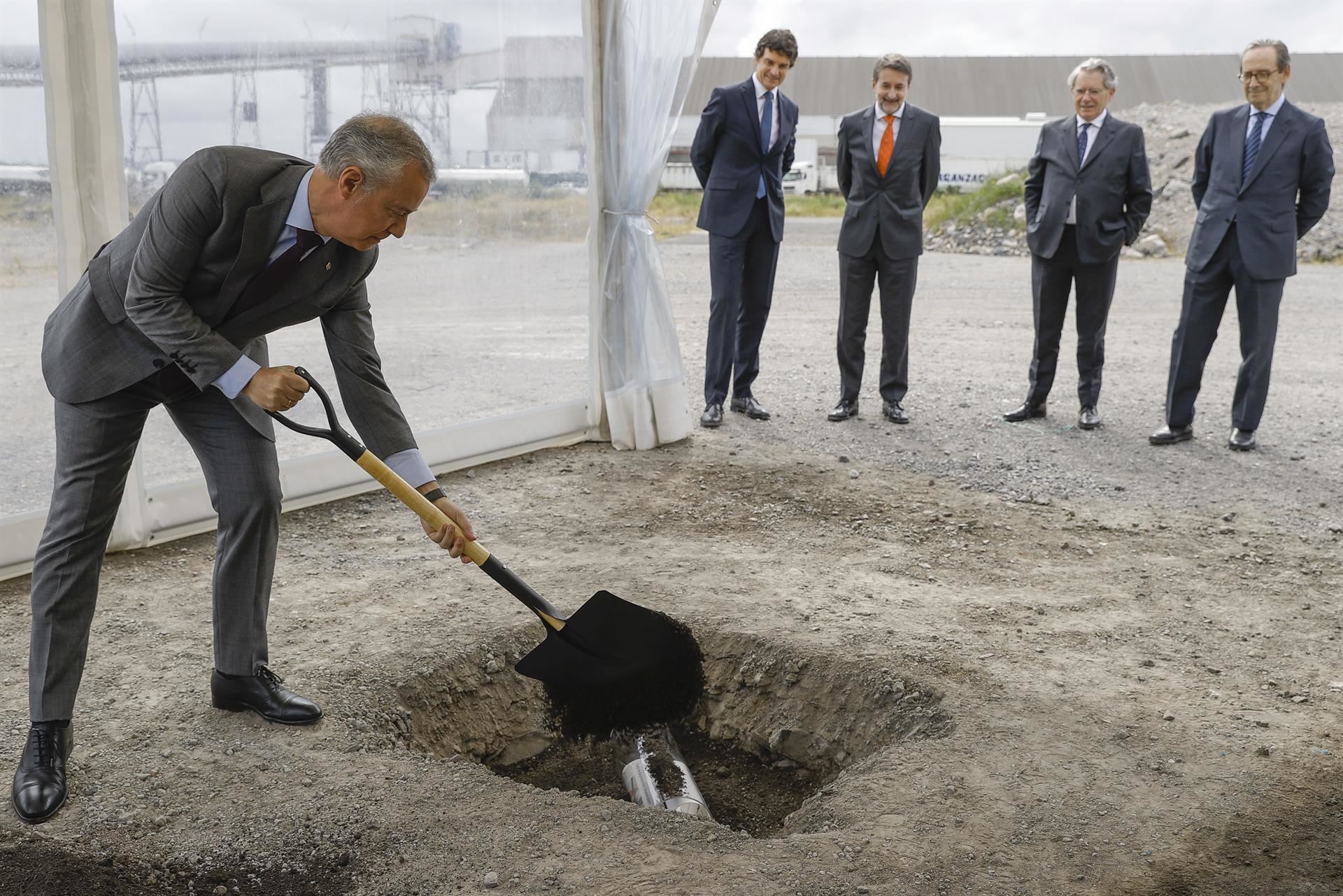 Colocación de la primera piedra del Hub de Descarbonización