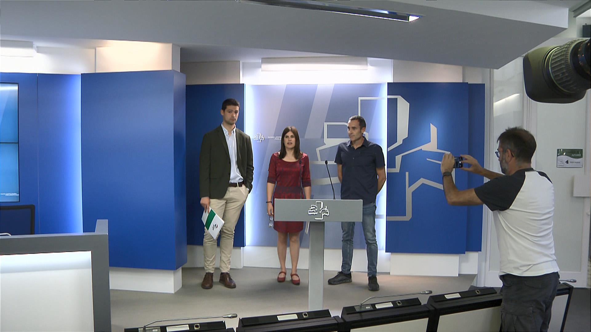 Diez (EAJ), Gorrotxategi (EP-IU) eta Arzuaga (EH Bildu), gaur Legebiltzarrean.