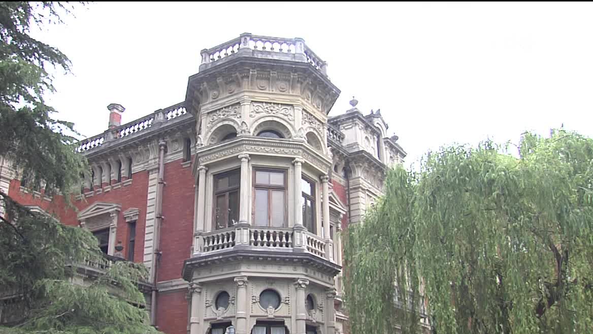 Industria alorrean dirutza egin zuen Olabarri familia Errondako kaleko bizilekutik Campo Volantineko jauregi dotorera joan zen bizitzera 1897an.