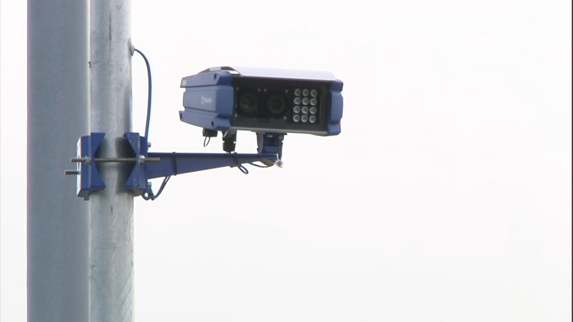 Radar en Trabakua. Imagen obtenida de un vídeo de EITB Media.