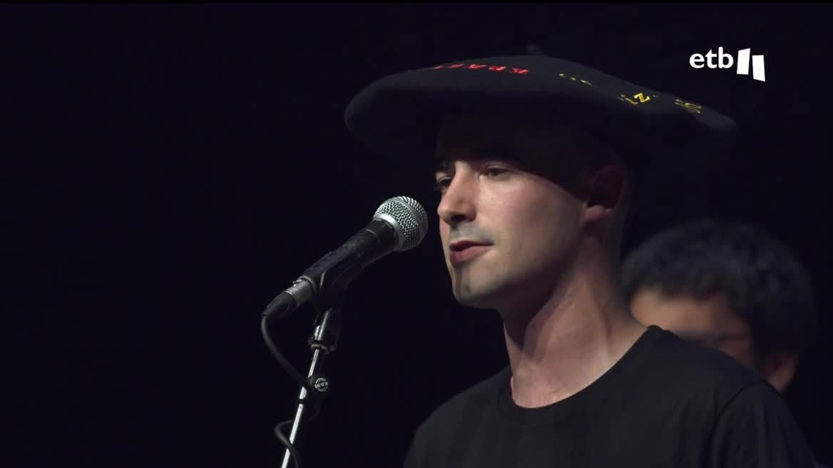 Peru Abarrategi, bertsolari txapeldun de Araba en 2022. Foto: EITB Media