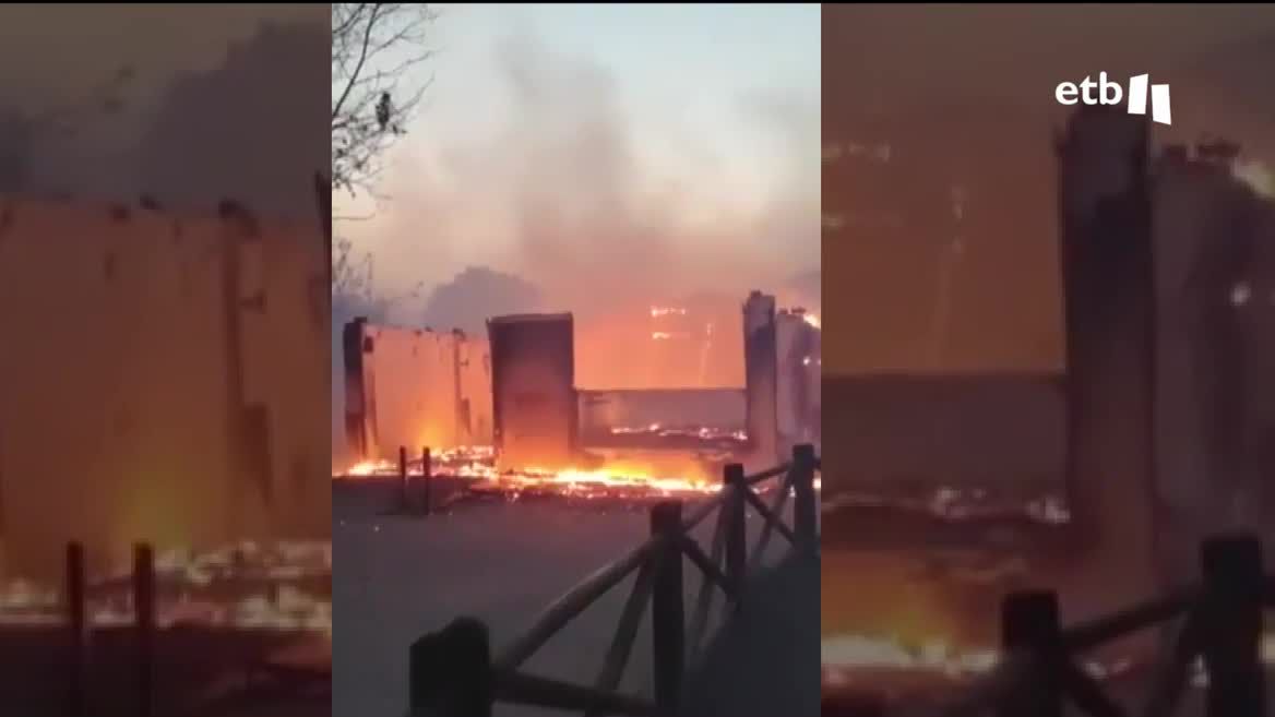 Las personas responsables del parque han asegurado que los animales están a salvo. El incendio que afecta al parque y se inició en las Bardenas está en proceso de estabilización, aunque sigue sin estar controlado.