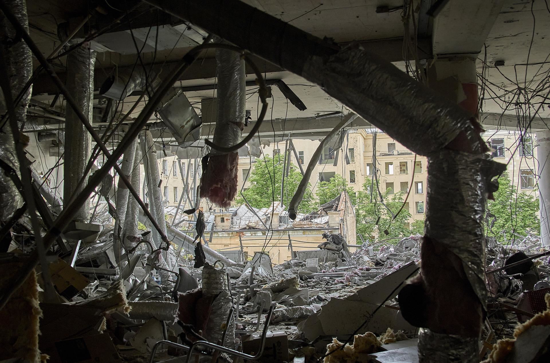 Imagen de un edificio destruido en Járkov. Foto: EFE