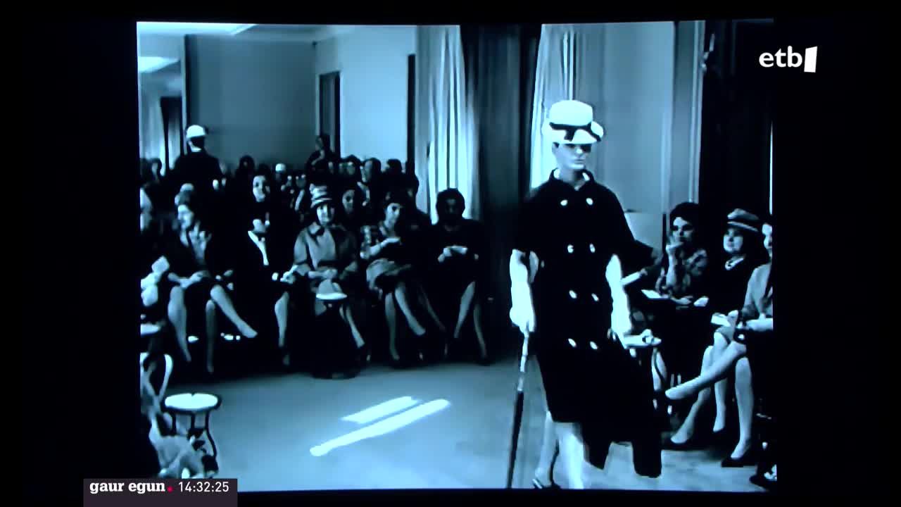 Lolita Laporta, Balenciagaren modelo