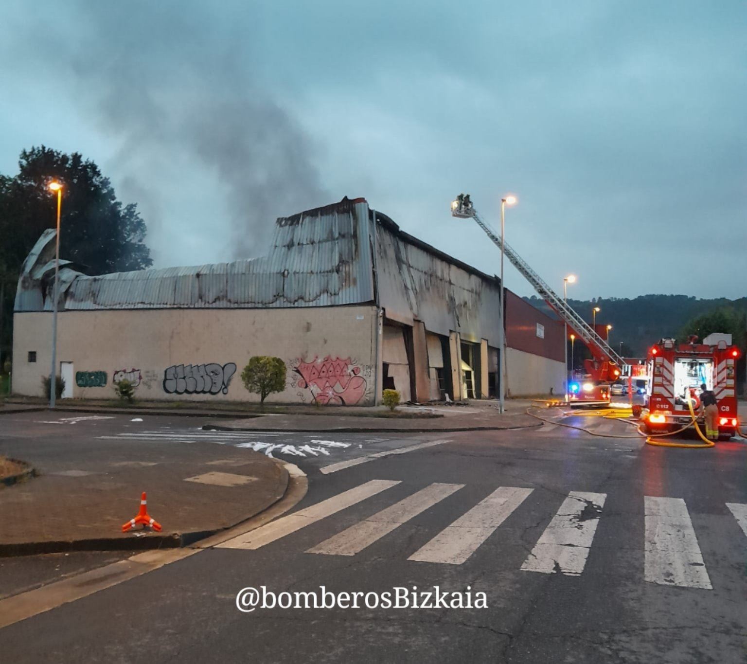 El tejado de la empresa se ha venido abajo.