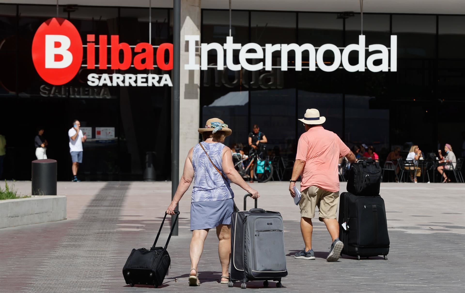 La entrada de la Intermodal de Bilbao. Foto: EFE
