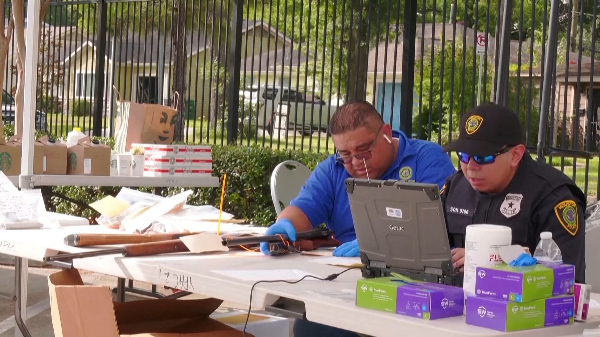 20220731202958_armak-batzeko-ekimena-texasen_