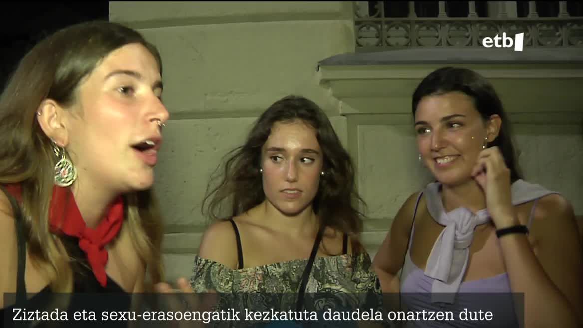 Ziztada eta sexu-erasoengatik kezkatuta daudela onartzen dute, Gasteizko jaietan gauez egiaztatu ahal izan dugunez.