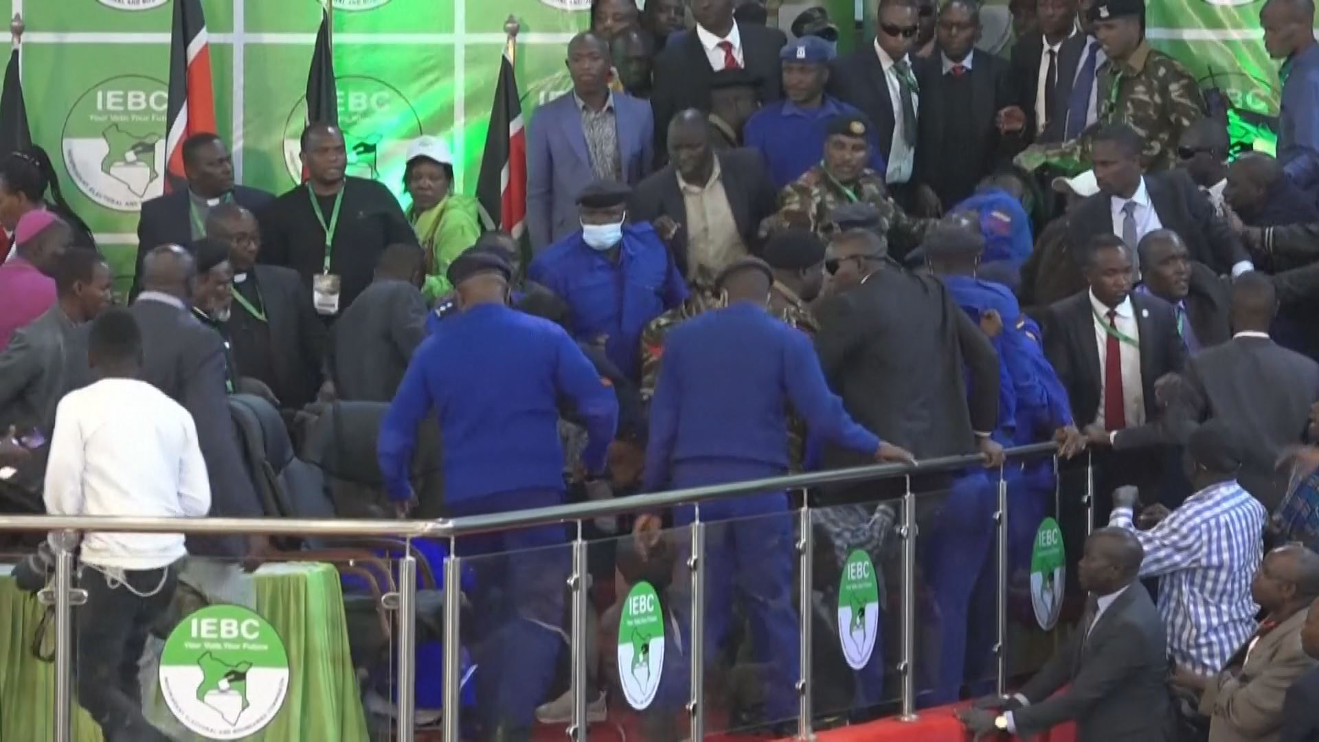 Istiluak Kenyan. Agentzietako bideo batetik ateratako irudia.