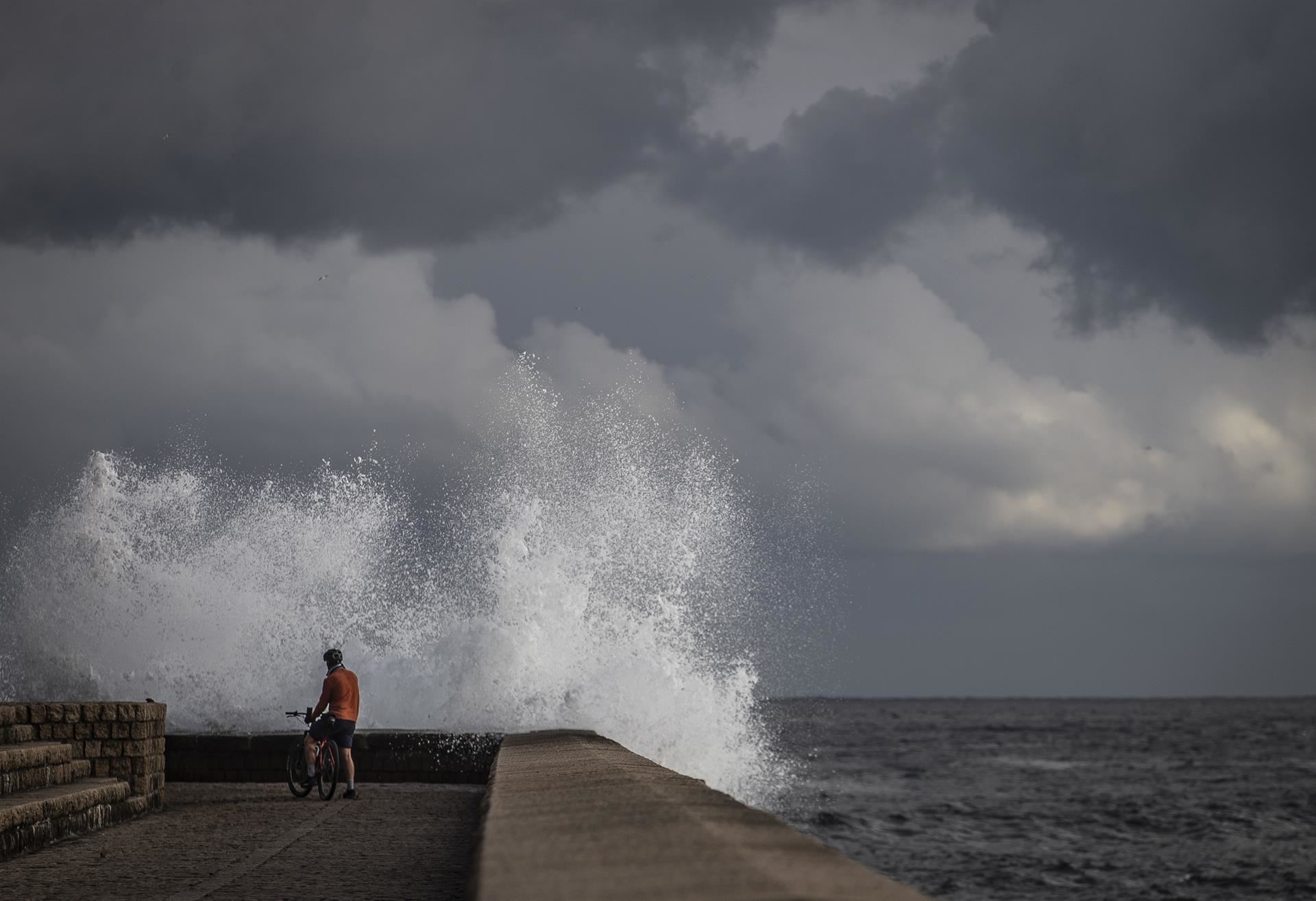 Tras dos meses de calor y con tiempo seco, vuelve la lluvia