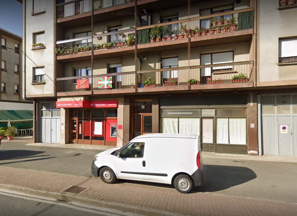 La sucursal donde tuvo lugar el atraco este miércoles. Foto: Google Maps.