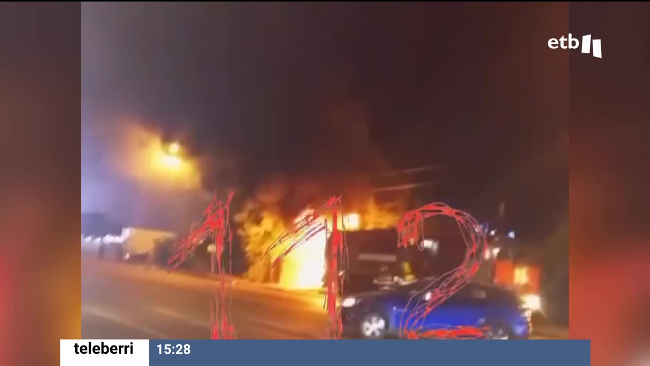 Momento del ataque. Una foto sacada de un vídeo de EITB Media.