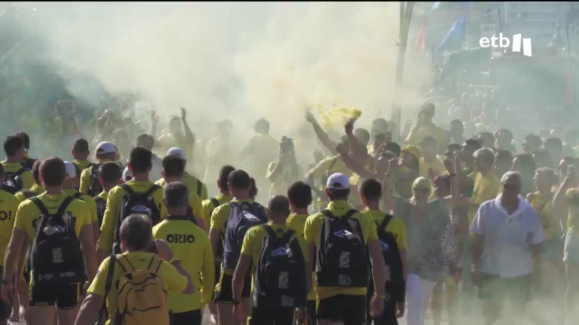 La afición ha acogido con entusiamo la llamada olimpiada del remo que se ha celebrado este domingo en Donostia-San Sebastián.