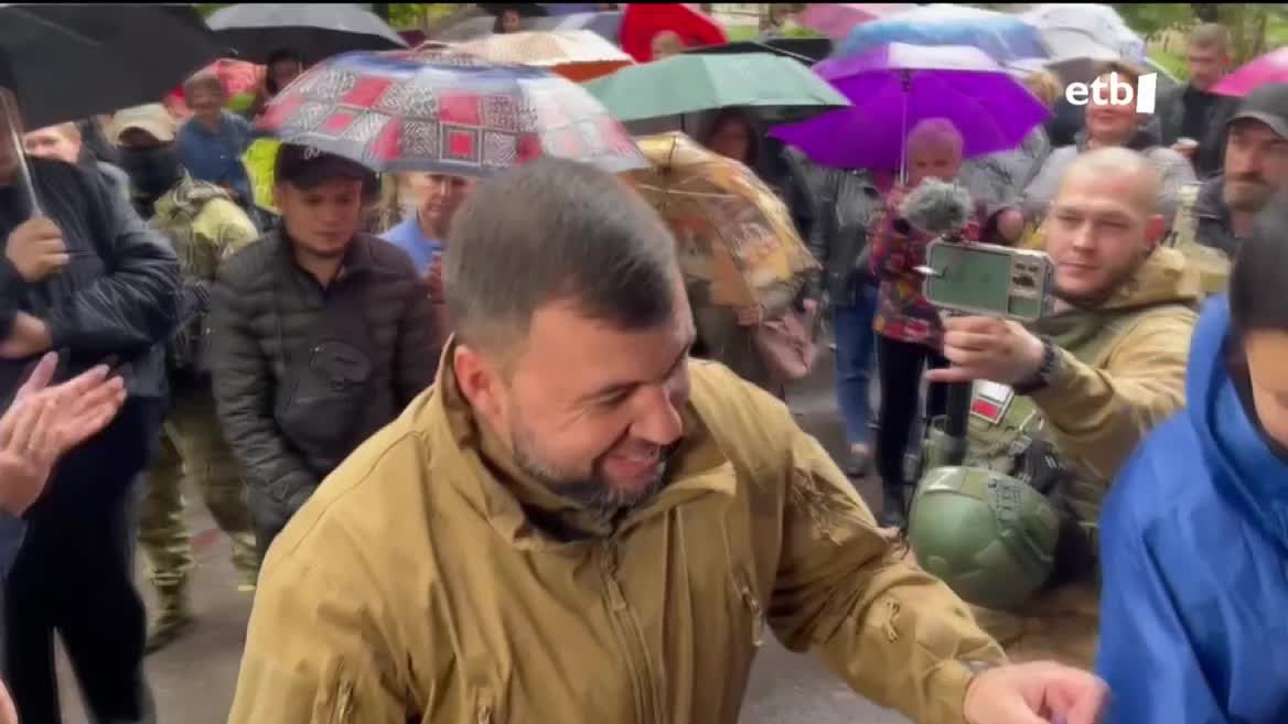 Erreferendum horiez gain, etenik gabeko bonbardaketak egiten jarraitu dute larunbat honetan Ukrainan, inbasioa hasi zenetik zazpi hilabete betetzen diren honetan.