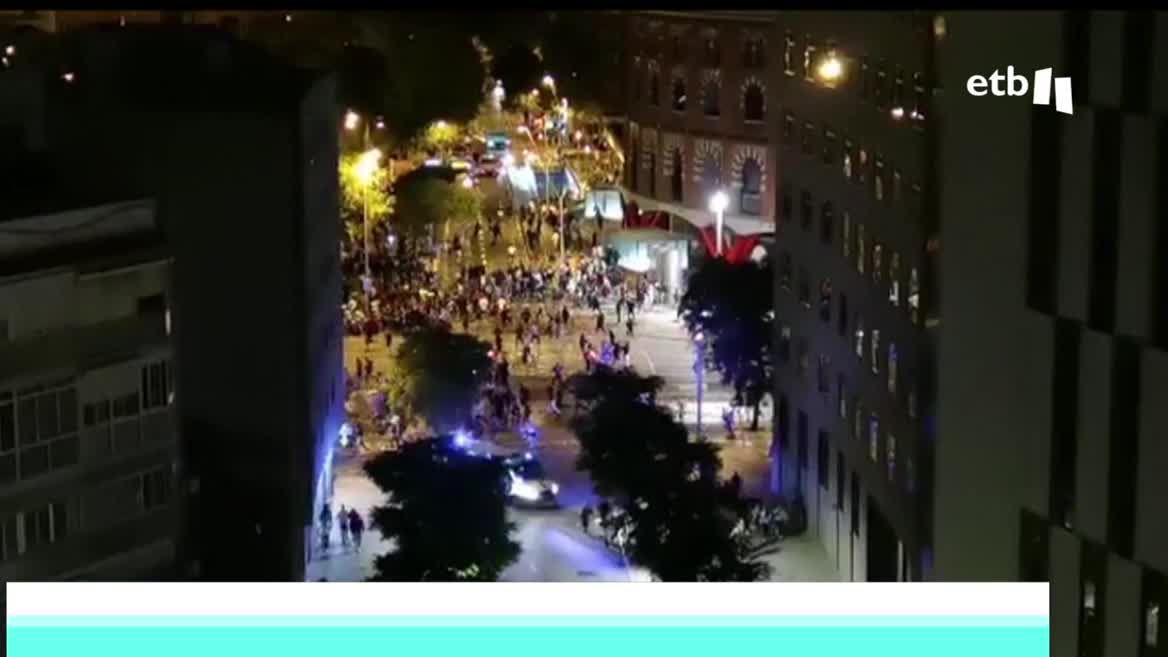 Los altercados han comenzado hacia las 05:00 horas de la madrugada, después de los conciertos. Las fiestas terminan este lunes, y comerciantes y ciudadanos se encuentran preocupados ante la perspectiva de lo que pueda pasar esta noche.