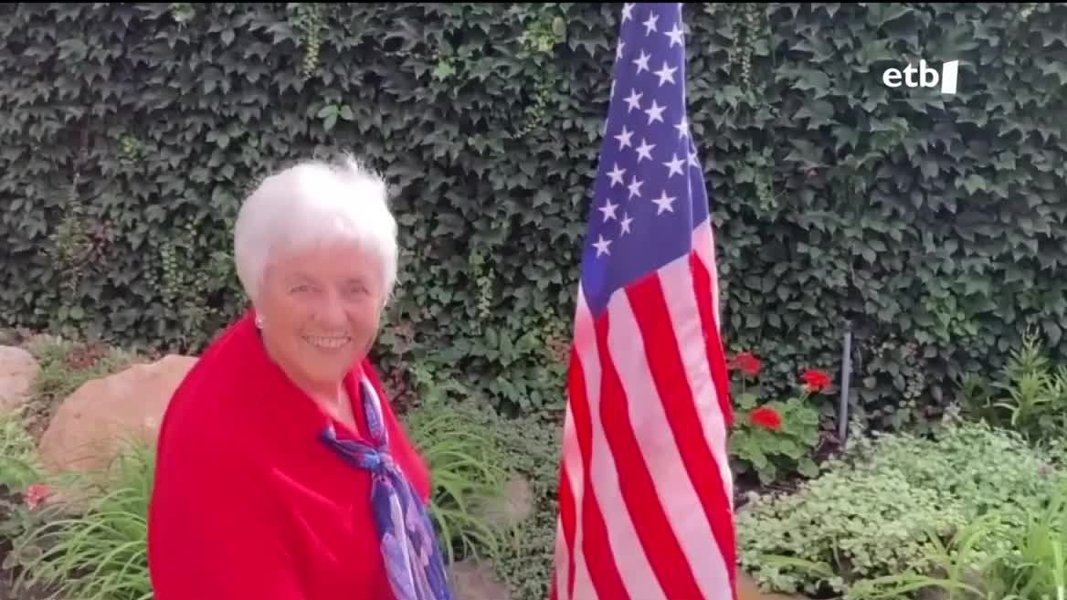 Estatubatuarrek euren hautesbarrutiko ordezkariak bozkatuko dituzte. Ehunka barruti dira eta ehunka hautagai aurkeztu dira eta, boto gehien lortzeko lasterketan, 8.400 milioi dolarretik gora erabili dituzte telebistako iragarkietan.