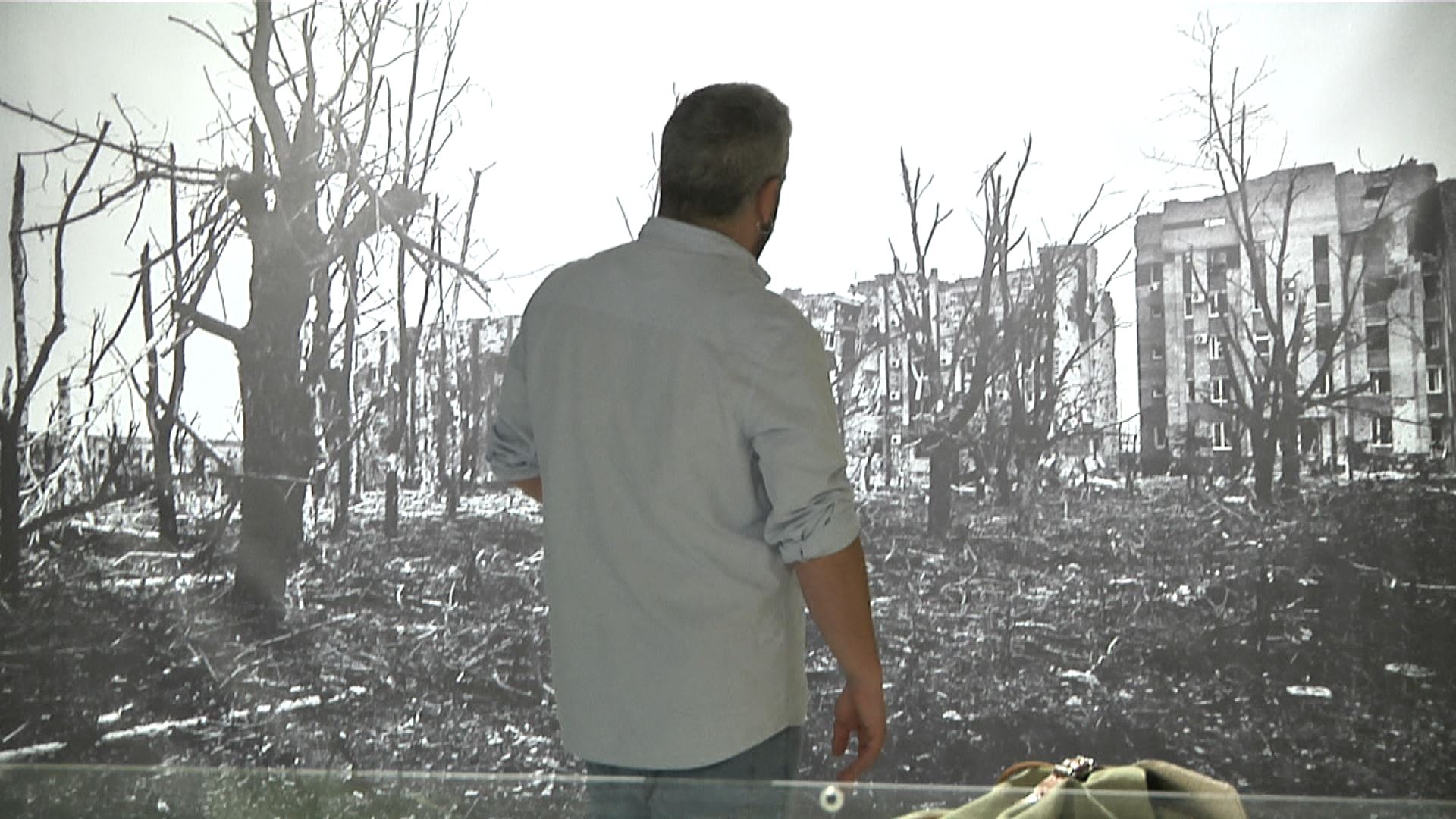 Andoni Lubaki, Ukrainako gerraren gaineko argazki erakusketa Donostiako Aiete kultur-etxean