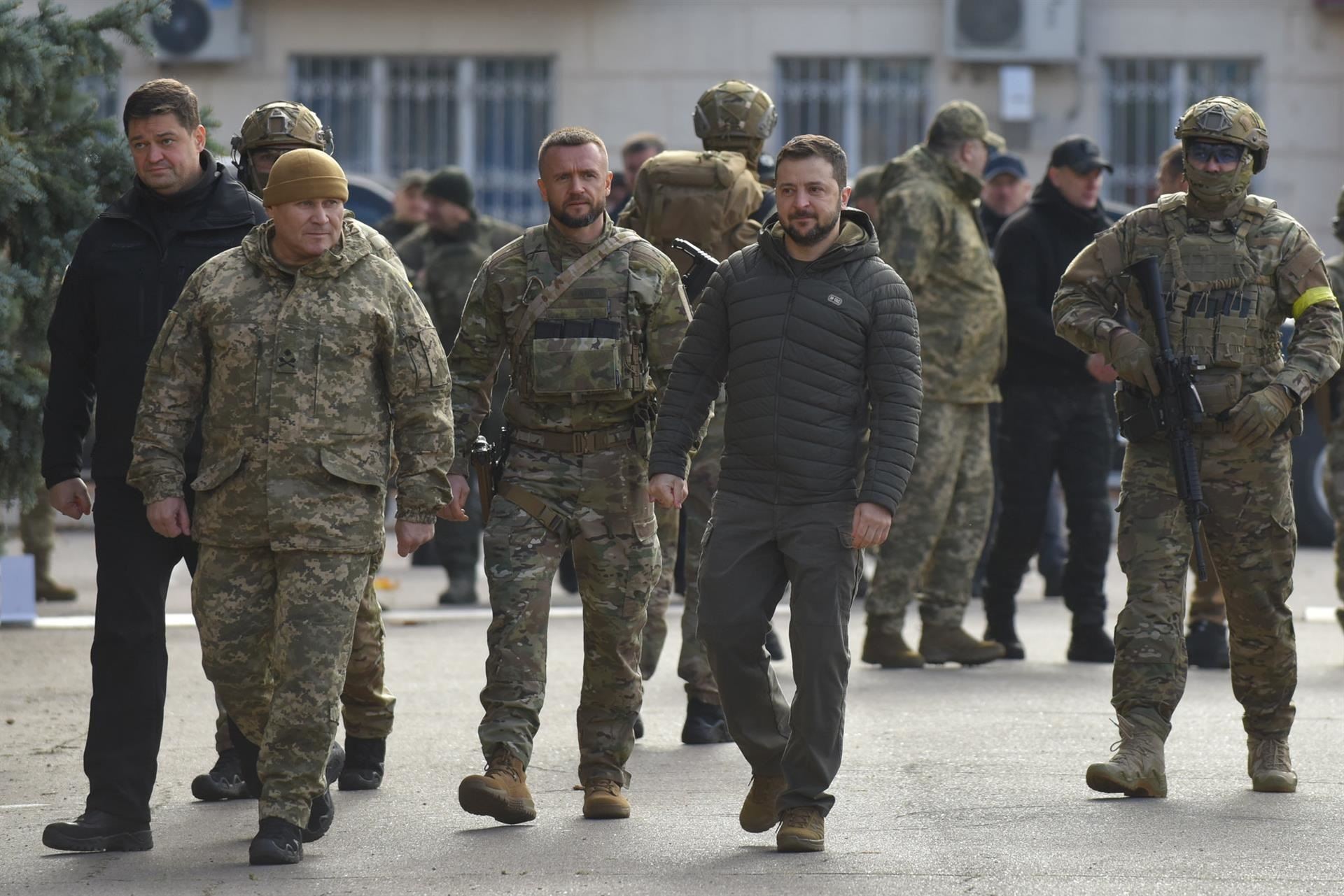 Volodimir Zelenski en Jersón. Foto: EFE.