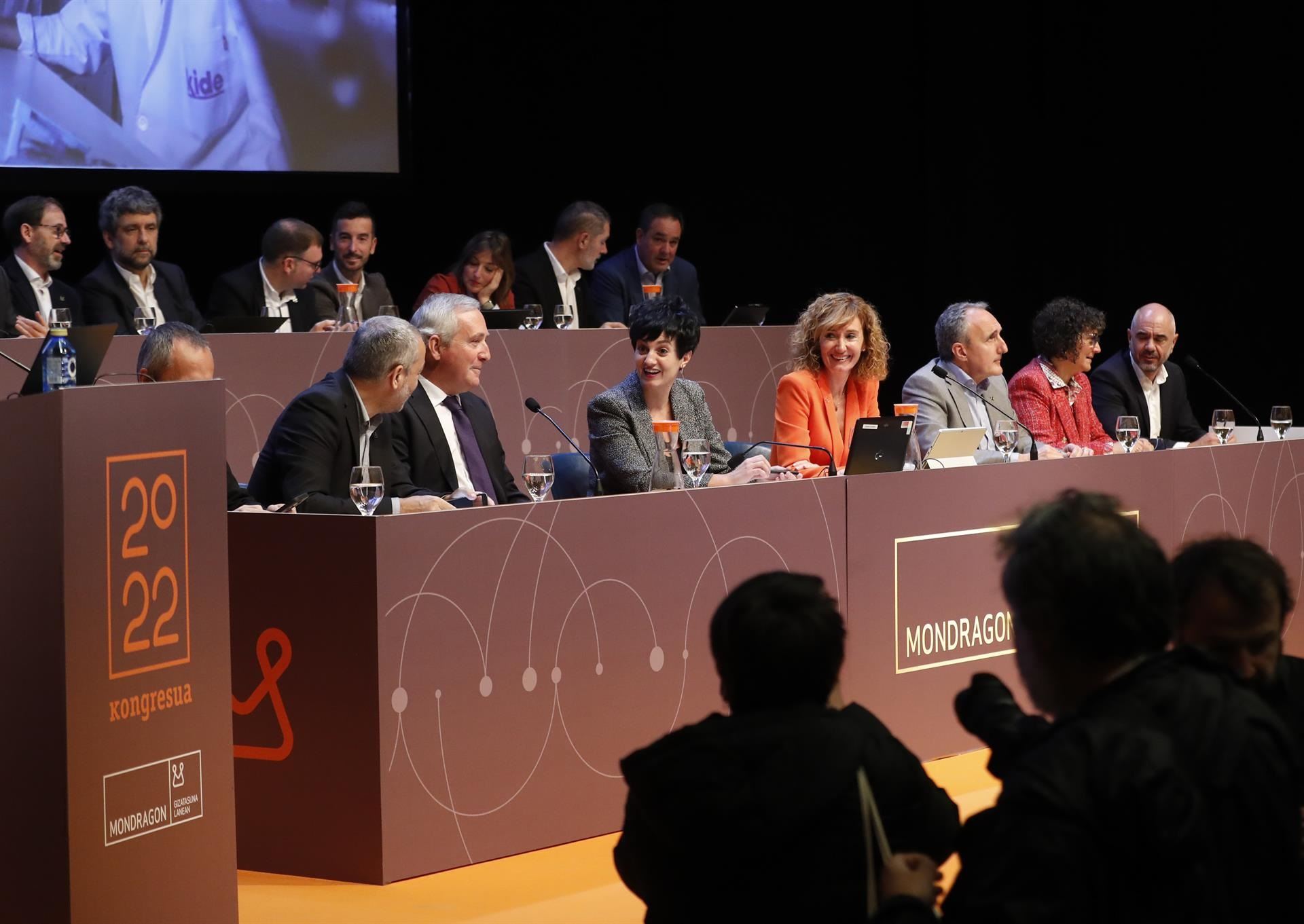 Mondragon Taldearen kongresua. Argazkia: EFE.