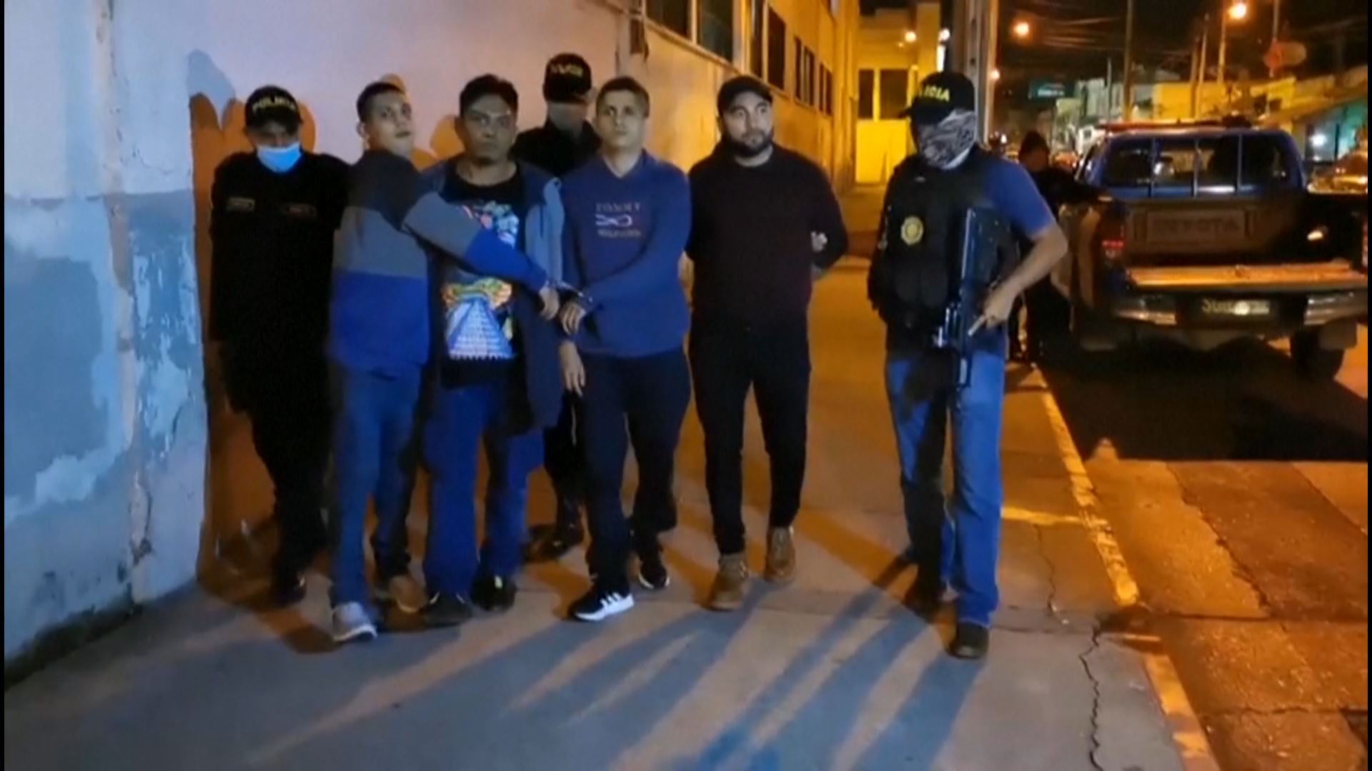 El Salvador despliega 10.000 soldados para luchar contra las pandillas