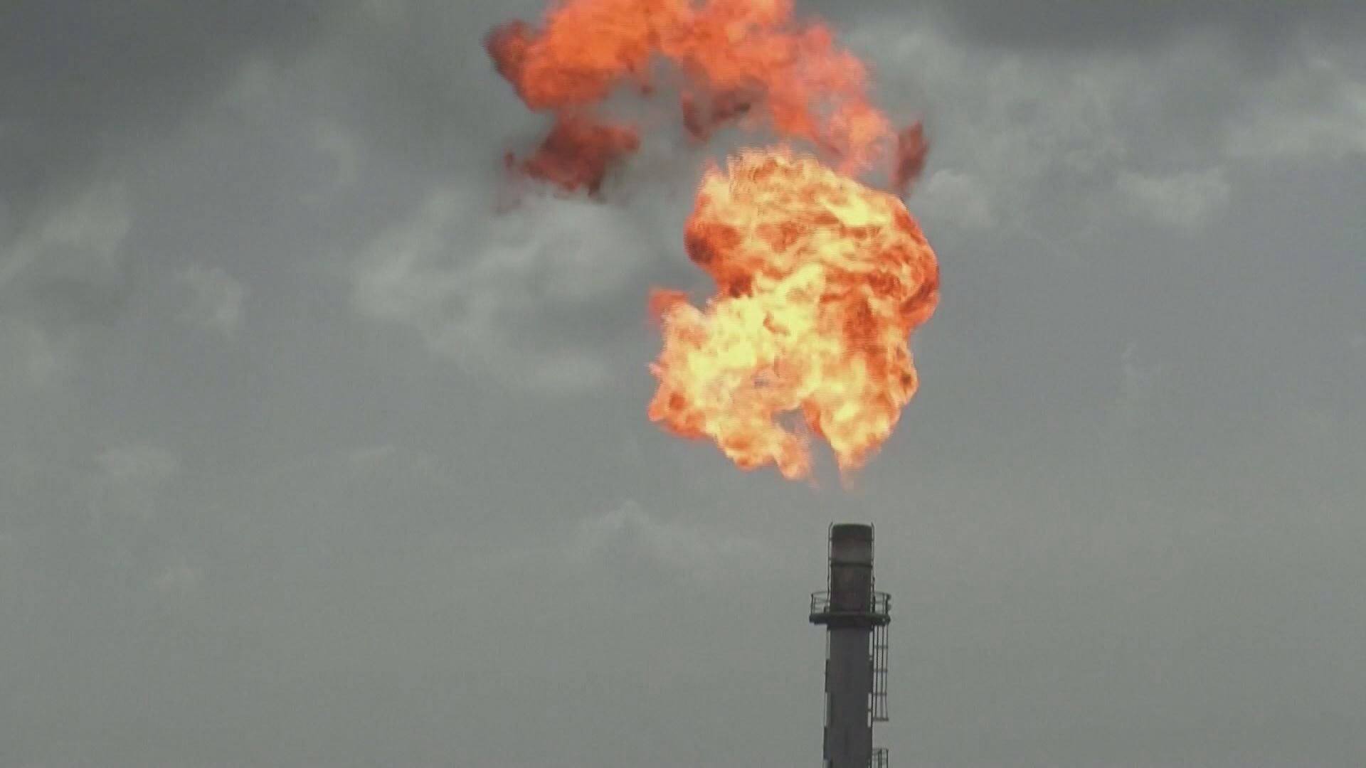 Petroleoa. Agentzietako bideo batetik ateratako irudia.
