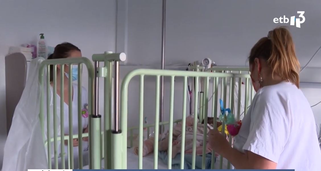 Personal sanitario en un hospital de Iparralde