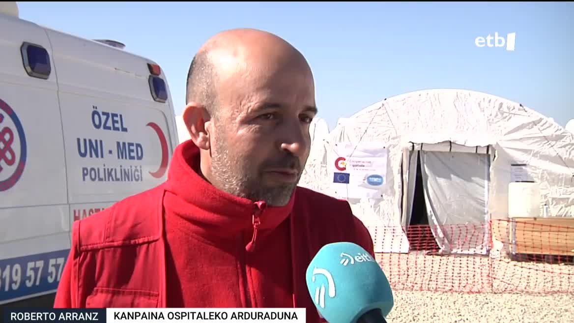 Itziar Benede EITBren berriemaile berezia Iskenderun (Turkia) herrian irekitako kanpaina-ospitale batean izan da.