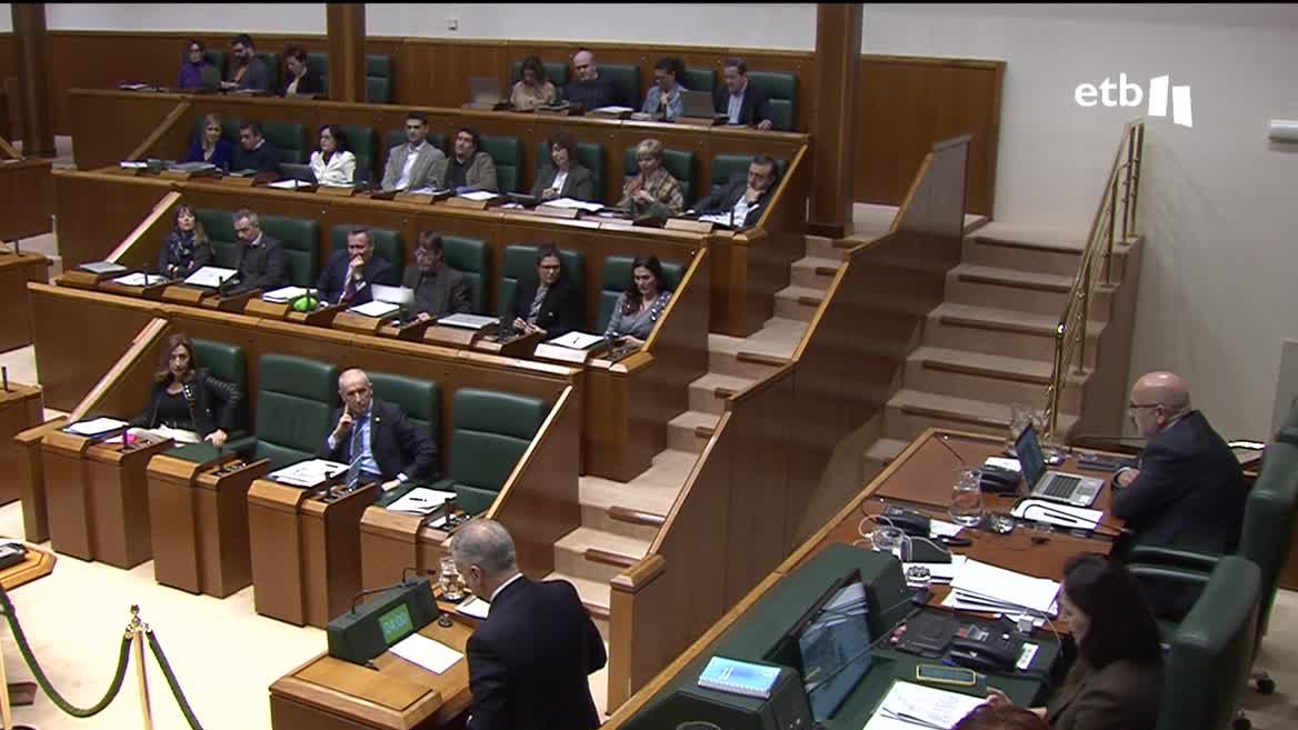 El caso De Miguel también ha estado presente de nuevo en el debate de la Cámara.