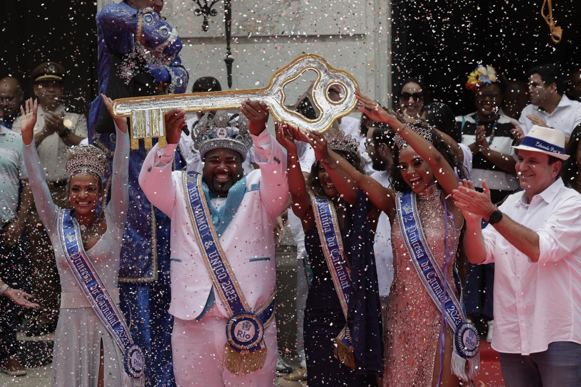 Rey-Momo-reina-carnaval-rio-de-janeiro-brasil-Efe