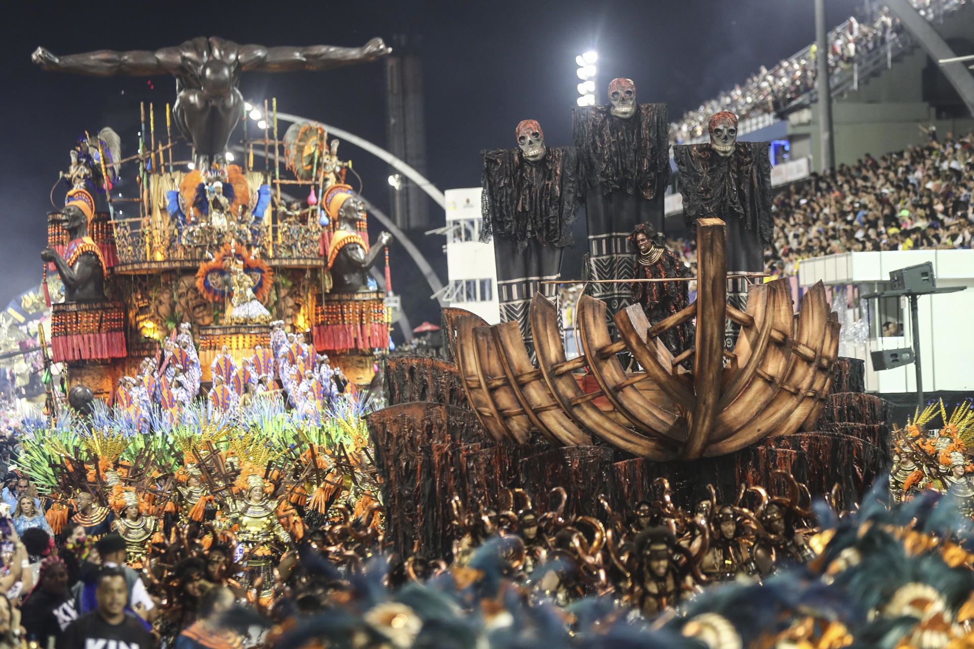Carnaval-sambódromo-Sao-Paulo-Brasil-EFE3